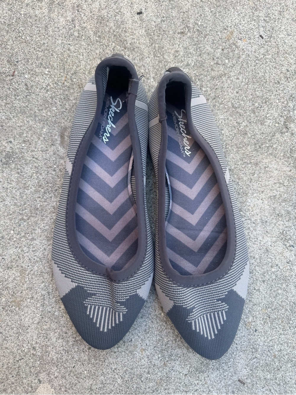 Skechers Gray Chevron Knit Ballet Flats